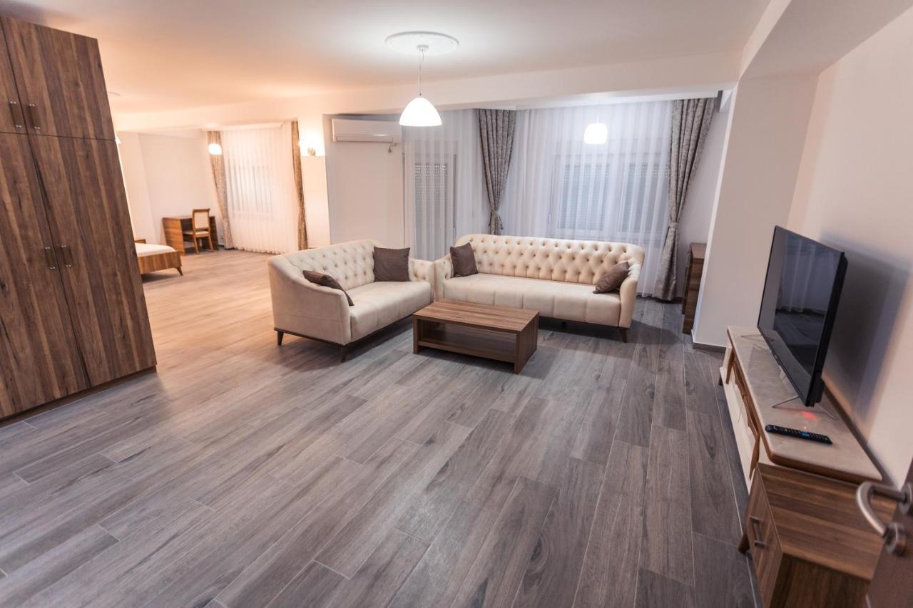 City Hotel Ferizaj Zewnętrze zdjęcie