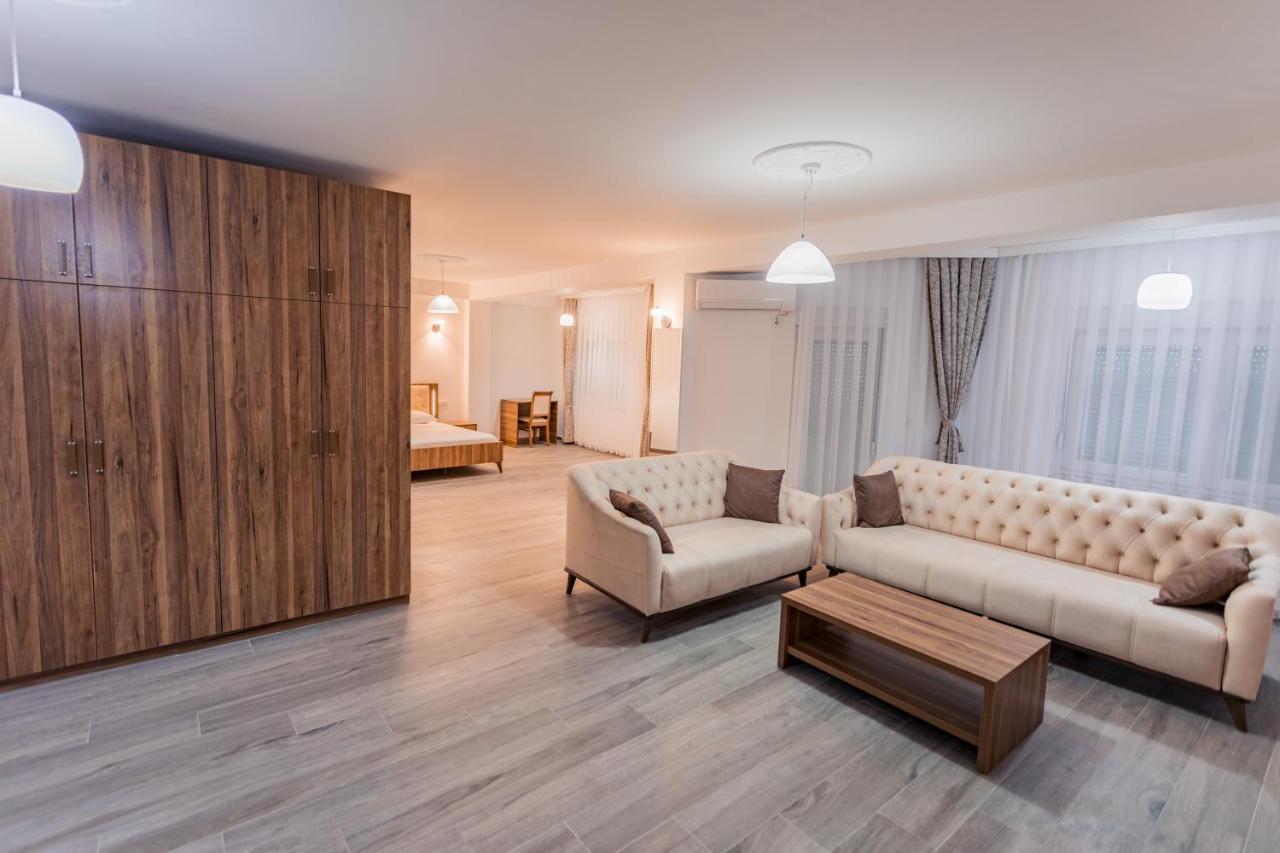 City Hotel Ferizaj Zewnętrze zdjęcie
